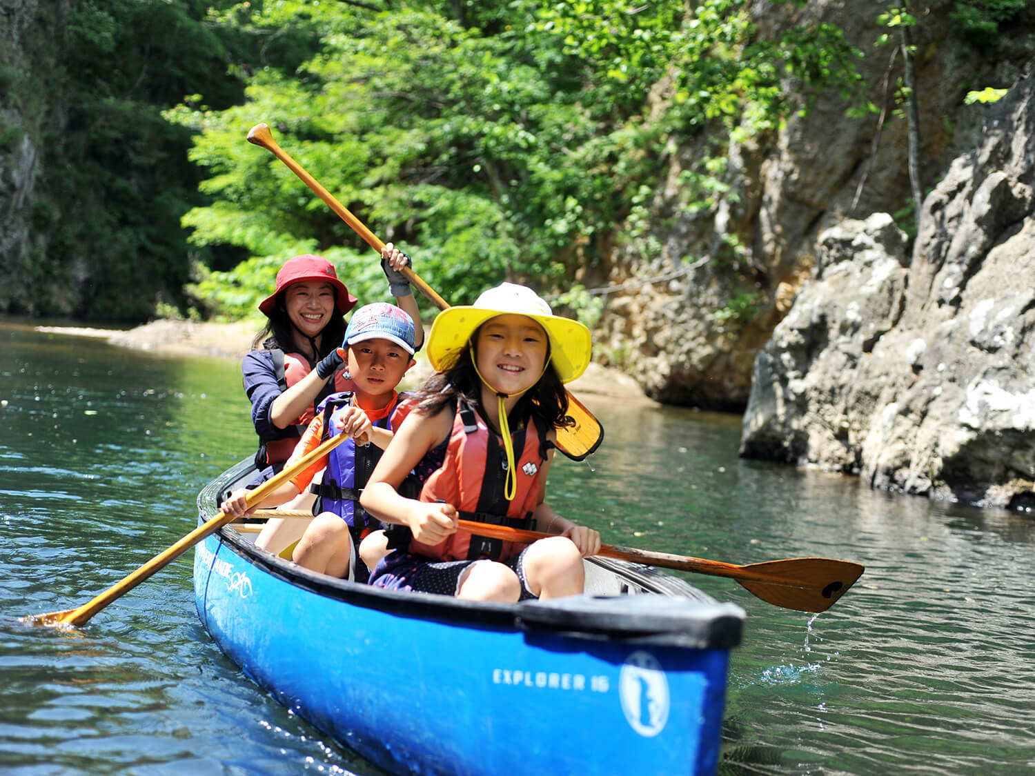 定山渓豊平川カヌー | アミューズスポーツ【北海道】