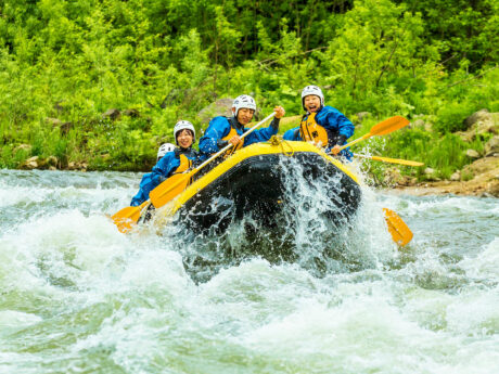 Toyohira River Spring Rafting